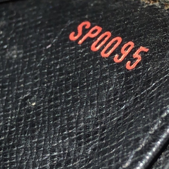 W LOUIS VUITTON Marco Black Epi Leather BiFold Wallet SP0095 - Picture 9 of 17